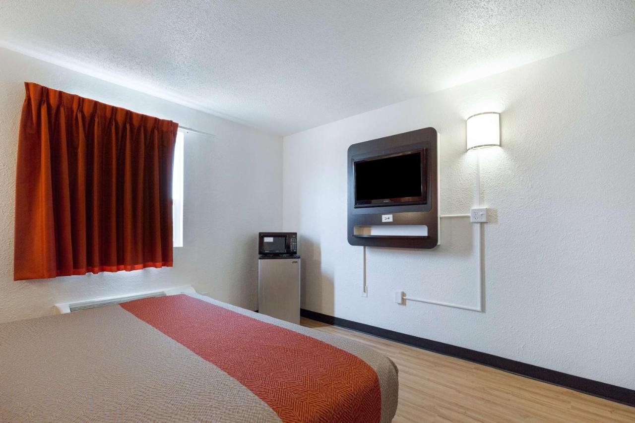 Motel 6-Lincoln, Il Bagian luar foto