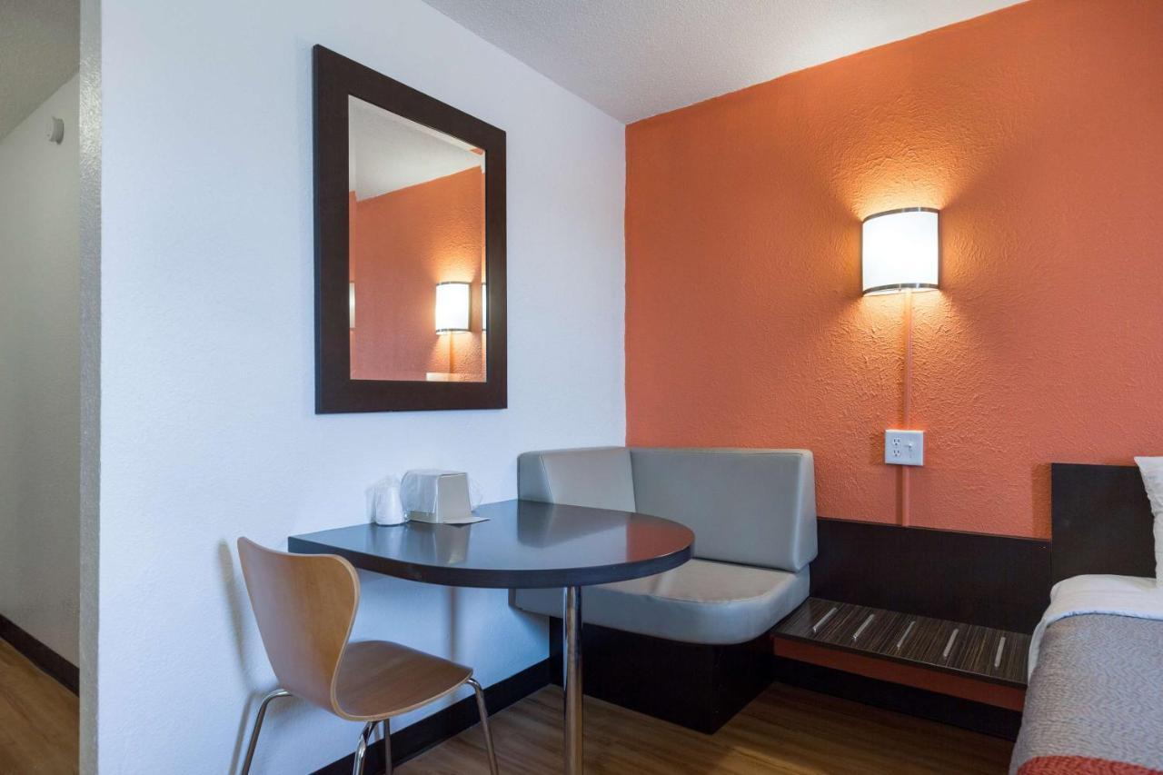 Motel 6-Lincoln, Il Bagian luar foto